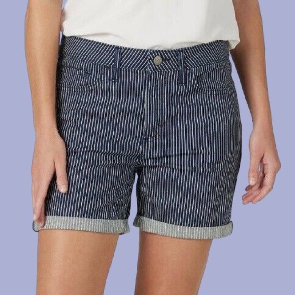 Lee Women's Size 20 Midrise Blue Railroad Stripe Shorts